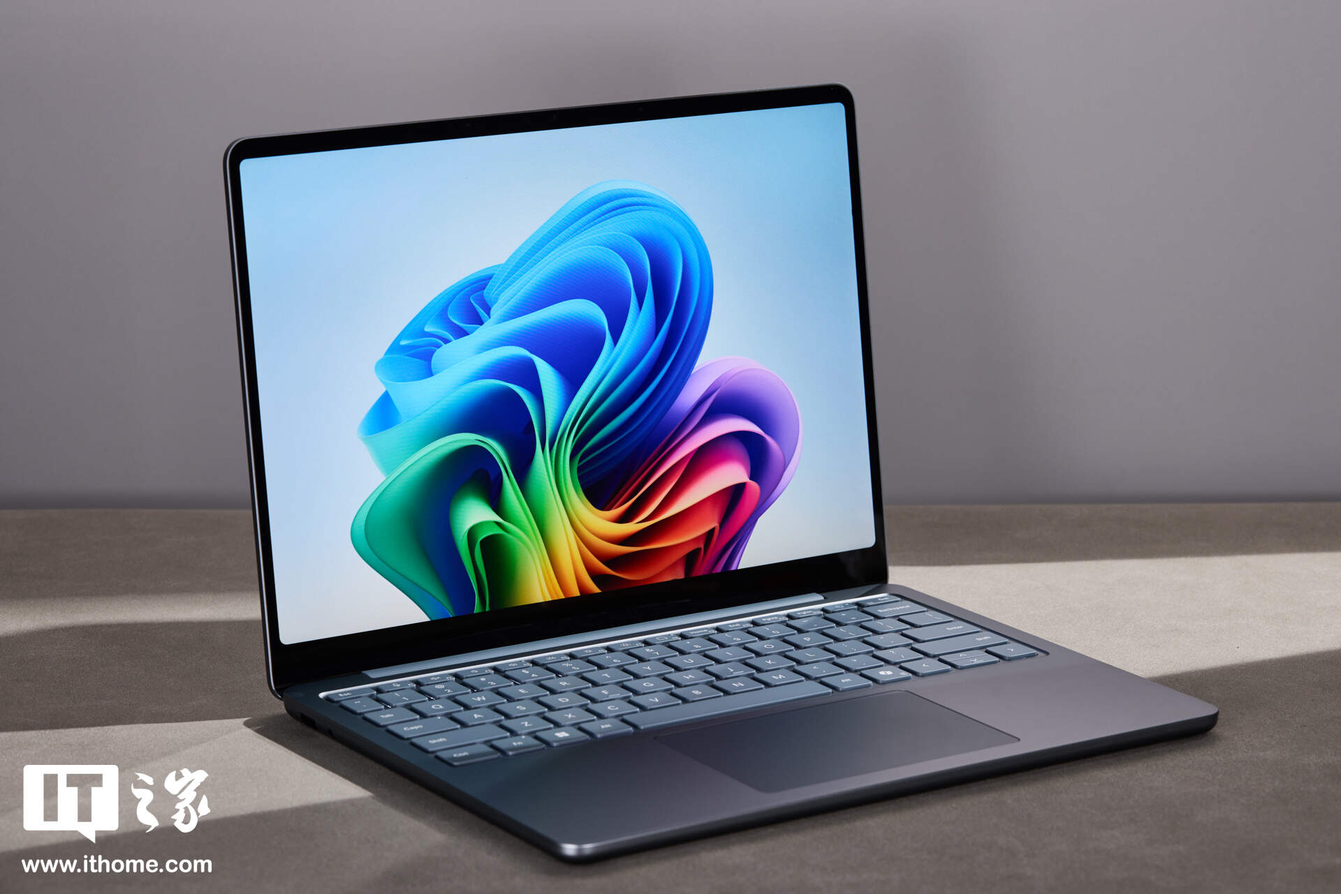 Surface Laptop 13 – фото 3