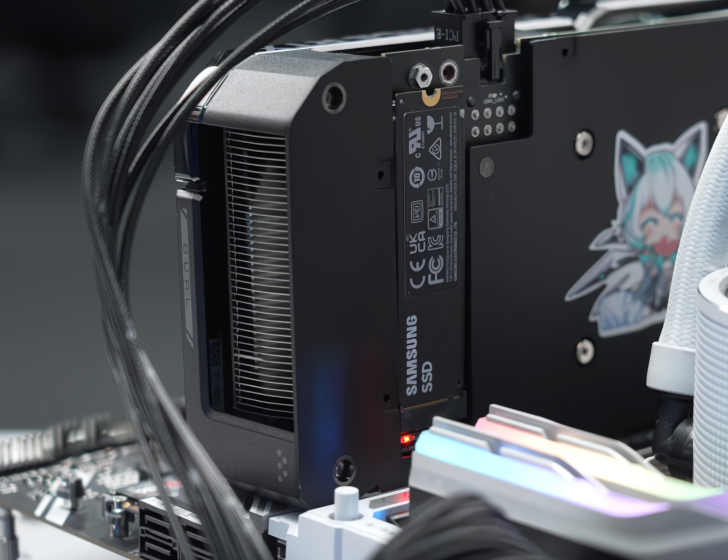 Новая видеокарта Colorful RTX 5090 позволит установить два M.2 SSD