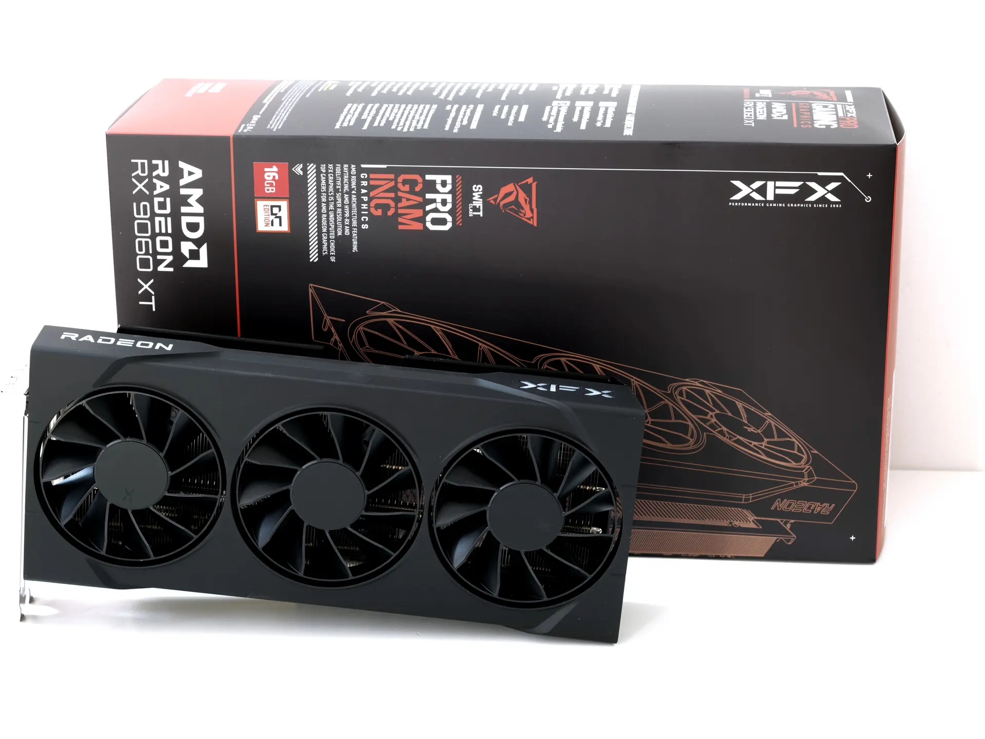 Реализация Radeon RX 9060 XT 8 GB резко падает – геймеры выбирают 16GB
