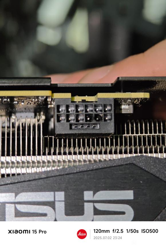 Редкий случай: GeForce RTX 3060 Ti с разъемом 12VHPWR плавится