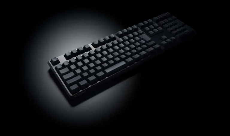 Анонсирована клавиатура Topre REALFORCE R4: USB-C и Bluetooth 5.0 Анонсирована клавиатура Topre REALFORCE R4: USB-C и Bluetooth 5.0